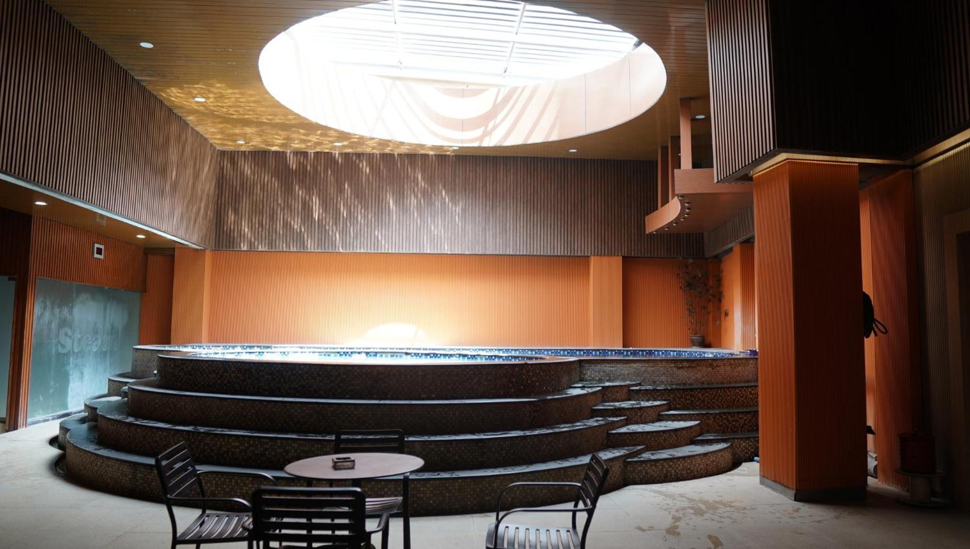 New Hollywood Hotel 北干巴鲁 外观 照片