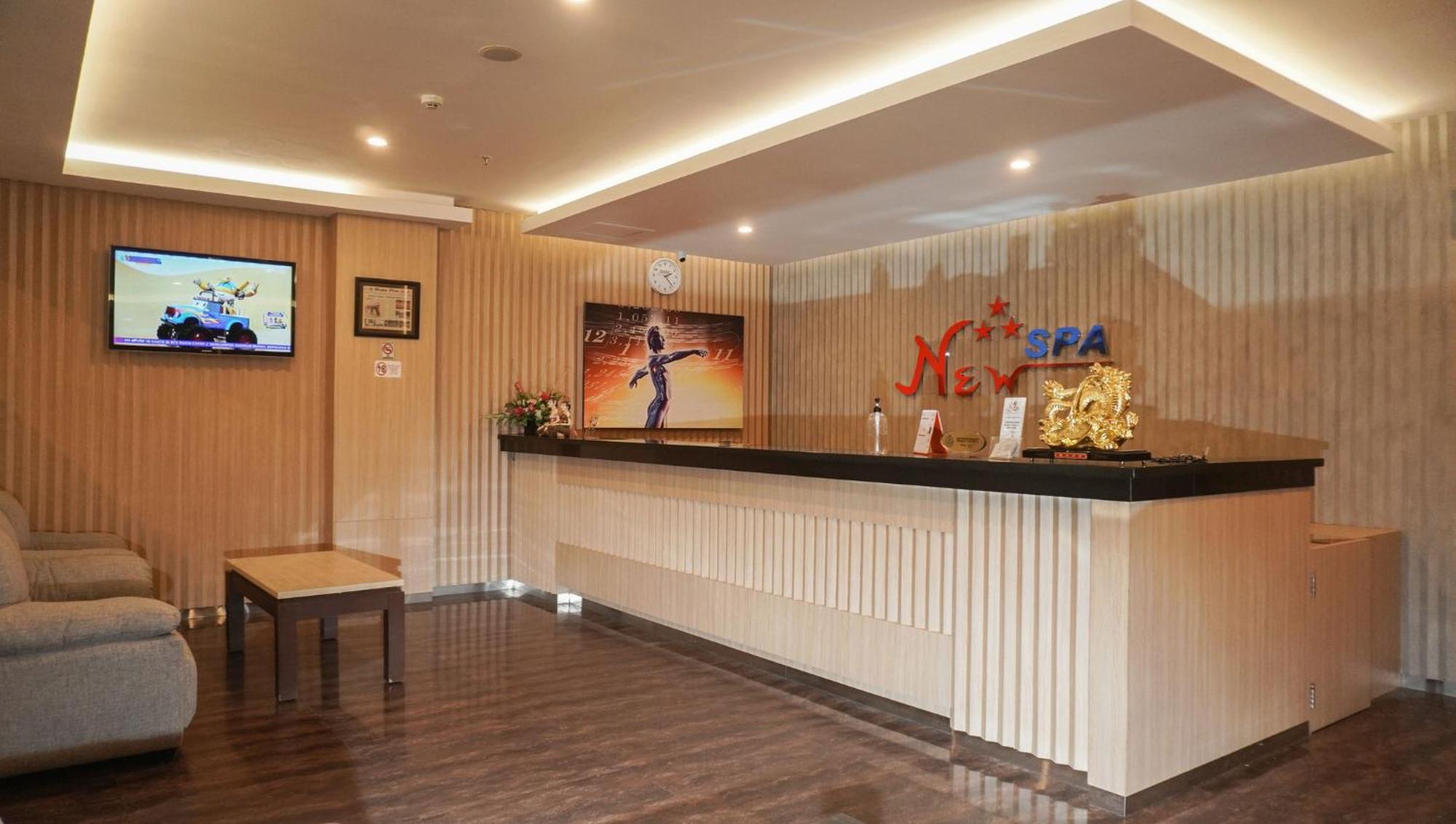 New Hollywood Hotel 北干巴鲁 外观 照片